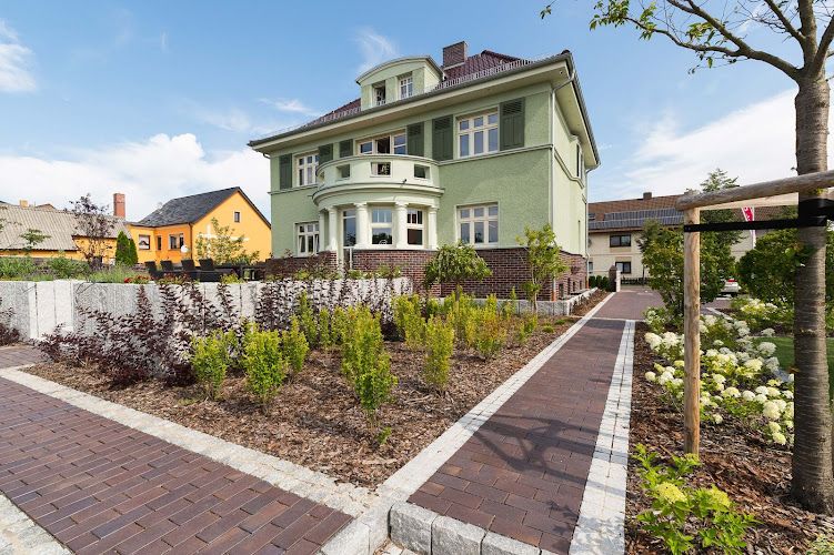 Negocio Brale Bau Gmbh