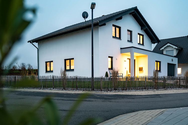 Negocio Quasthaus Gmbh | Hausbau & Fertighaus